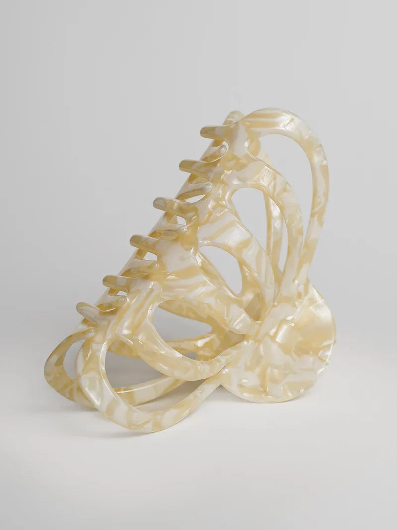 Free Coastal Shell Claw Clip